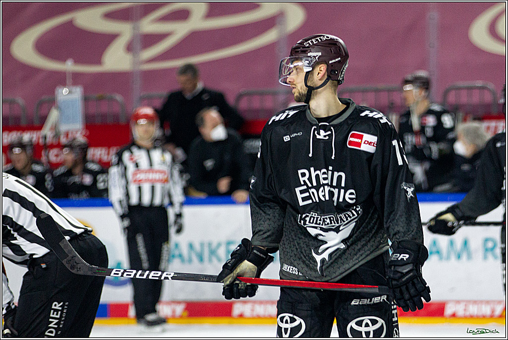 PENNY DEL;  Koelner Haie - Wolfsburg Grizzlys; Koeln, 17.03.2021